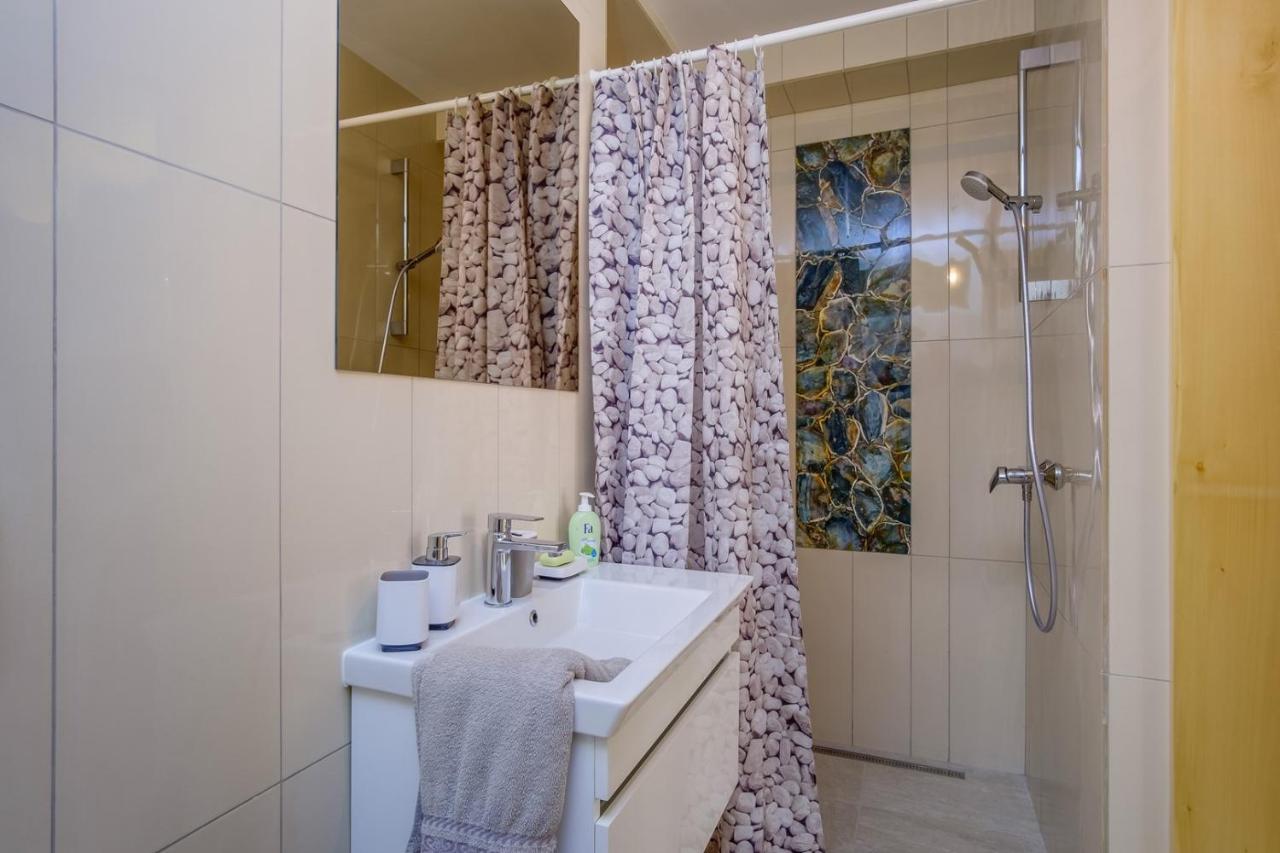 Elegant Apartment Iris Mali Lošinj Exteriér fotografie